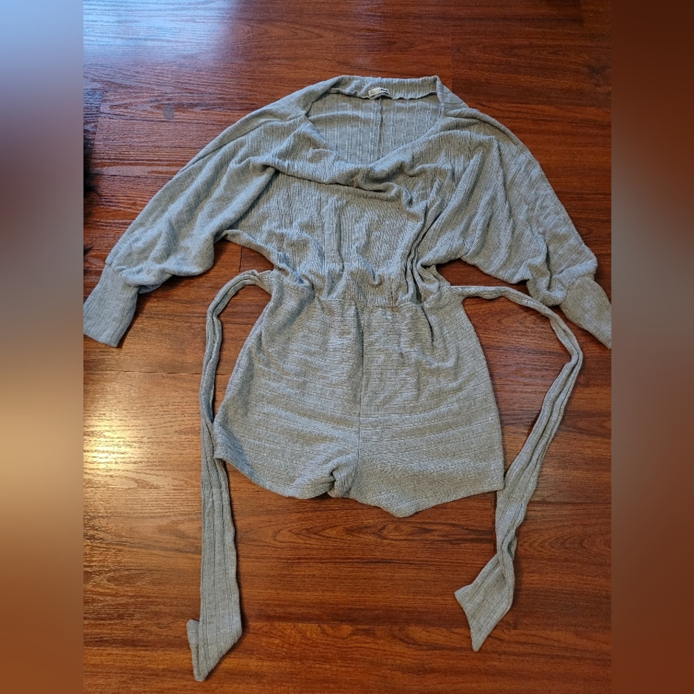 Fashion nova gray Romper 2x
